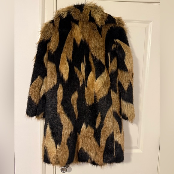 Alice + Olivia faux fur black and tan Teddy Jacket - Picture 2 of 7